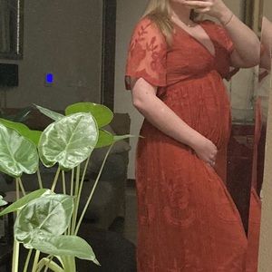 Lace maternity dress